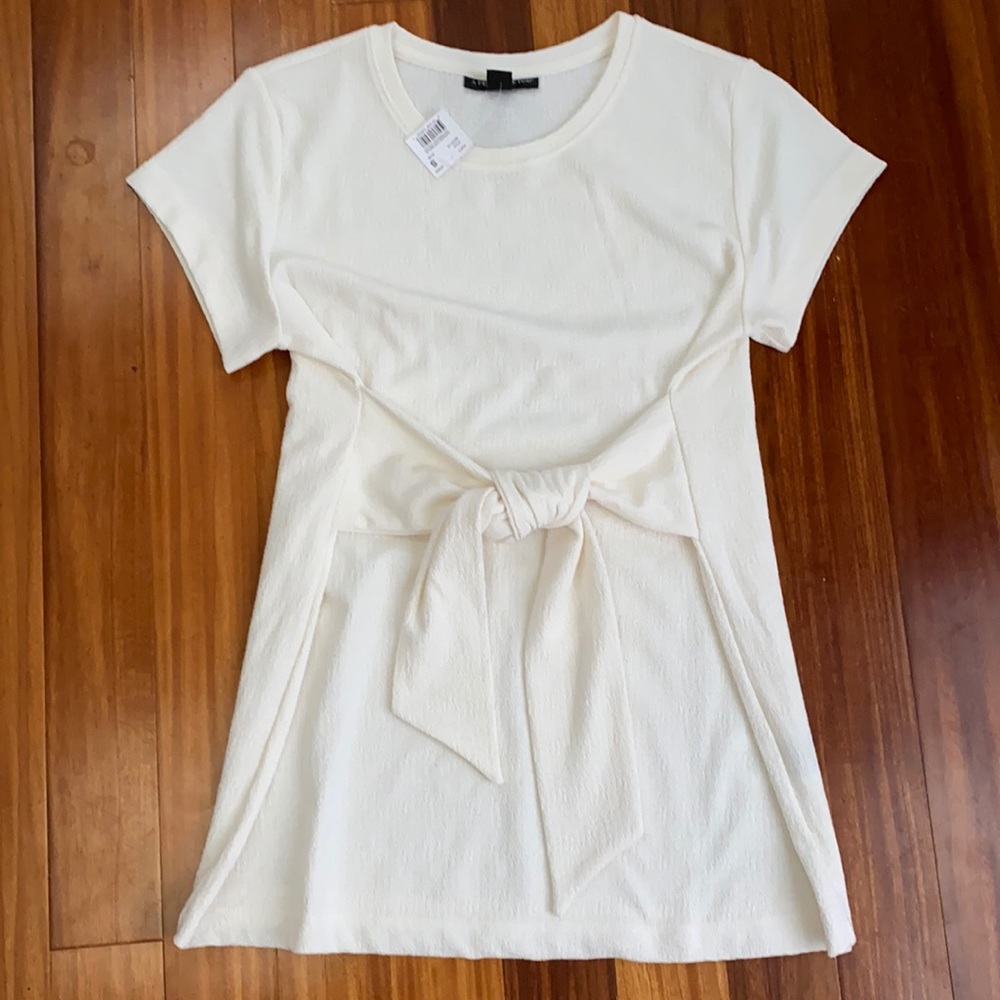 A pea in the pod maternity top with bow